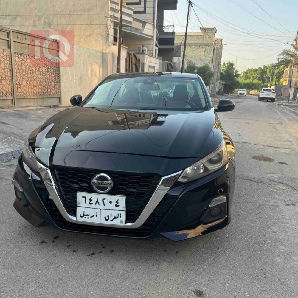 نيسان ألتيما